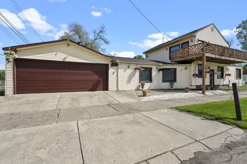 19303 Fenmore St, Detroit, MI, 48235-2252 | Card Image