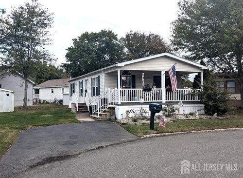 112 Allen Ct, Spotswood, NJ, 08884-1539 | Card Image
