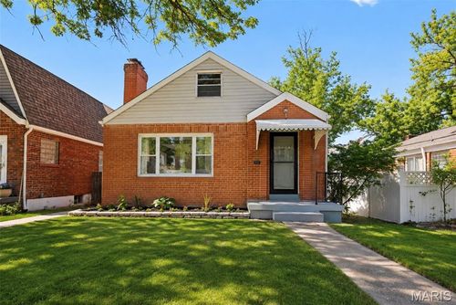 5464 Lindenwood Ave, Saint Louis, MO, 63109-1601 | Card Image