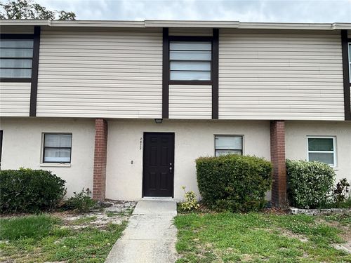 2027 Pine Chace Ct, TAMPA, FL, 33613-2569 | Card Image