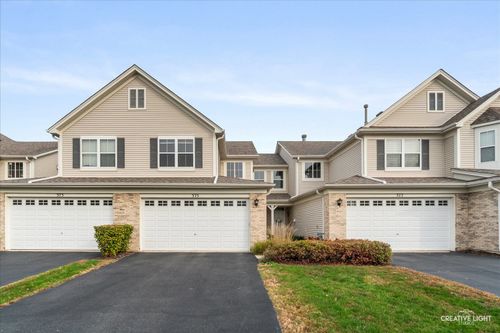 375-375 Chesapeake Ln, Oswego, IL, 60543-4026 | Card Image