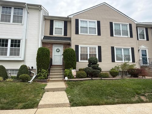 40 Lantern Ln, Sayreville, NJ, 08872-2201 | Card Image