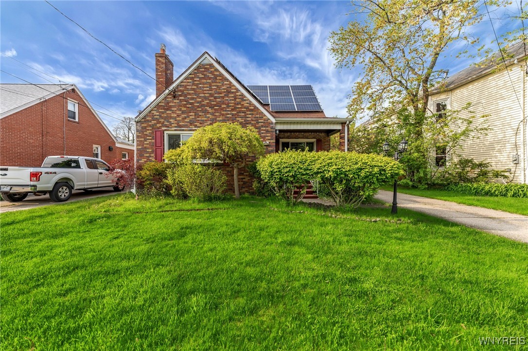 Longmeadow Rd, Buffalo, NY 14226