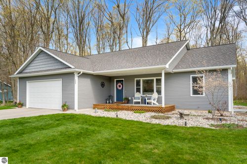 5404 Barney Road, Traverse City, MI, 49684 | Card Image