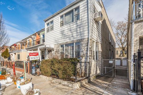 333 East 26 Street, New York, NY, 11226 | Card Image