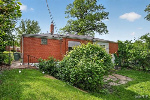 9466 Adler Ave, Saint Louis, MO, 63137-1301 | Card Image