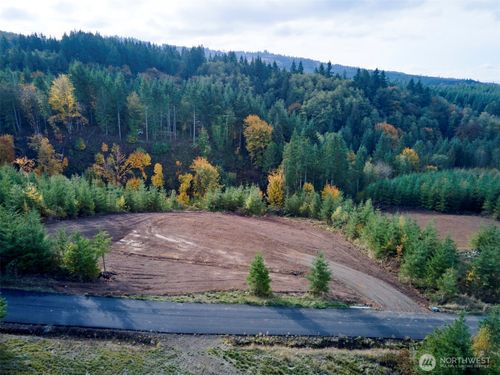 377 Bighorn Drive, Kelso, WA, 98626 | Card Image