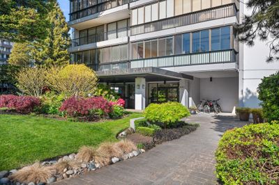 301 - 650 16 Th St, Condo with 2 bedrooms, 1 bathrooms and 1 parking in West Vancouver BC | Image 3