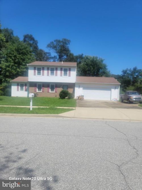 701 Cedar Blvd, Accokeek, MD, 20607-2106 | Card Image