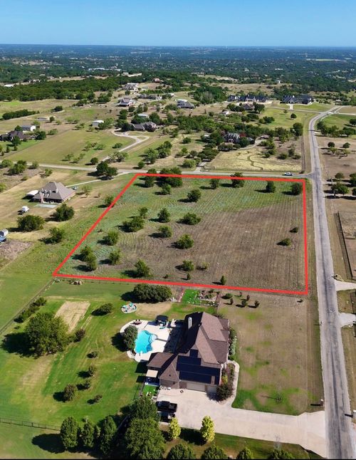 107 Corona Ct, Fort Worth, TX, 76108-9527 | Card Image