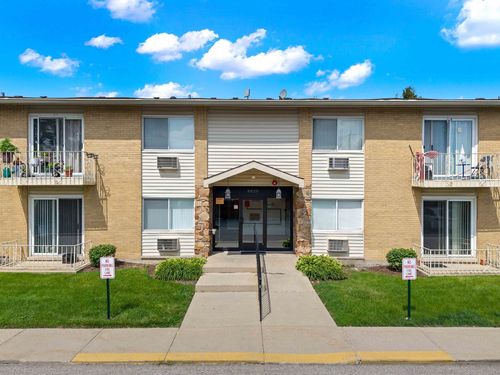1h-8820 N Western Ave, Des Plaines, IL, 60016-4164 | Card Image