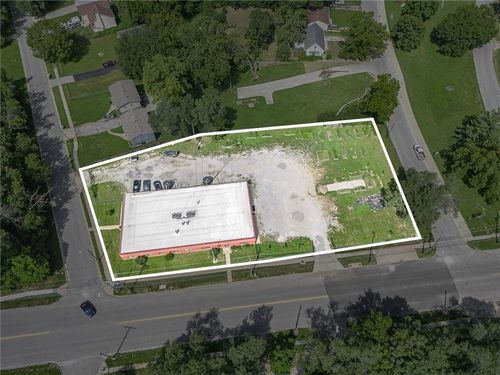 7714 Prospect Ave, Kansas City, MO, 64132-3406 | Card Image