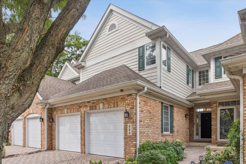 444 Parkview Ct, Clarendon Hills, IL, 60514-1571 | Card Image