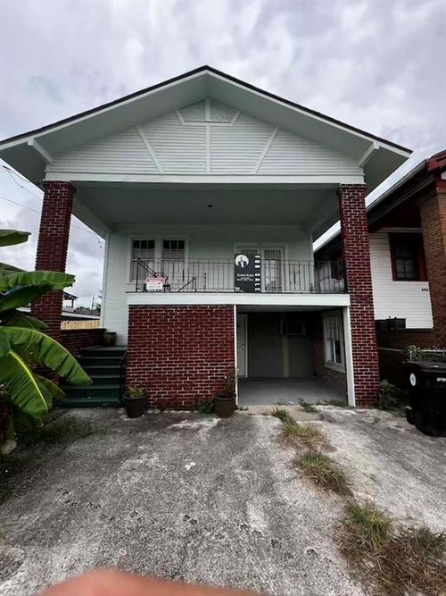 2531 Leonidas St, New Orleans, LA, 70118-3052 | Card Image