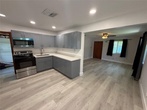 2-221 Ne 1st Ter, Dania Beach, FL, 33004-4802 | Card Image