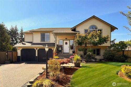 11214 222nd Ave E, Buckley, WA, 98321-9140 | Card Image