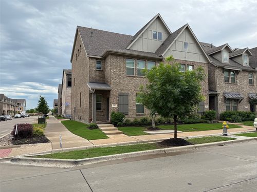 341 Blackthorne Dr, Plano, TX, 75074-8485 | Card Image