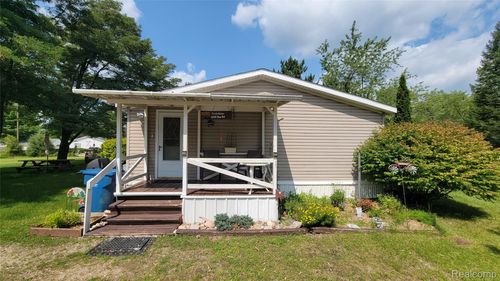 4349 Bay Rd, Gladwin, MI, 48624-8767 | Card Image