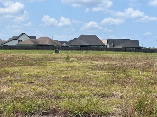 6490 Claybourn Dr, Beaumont, TX, 77706-7281 | Card Image