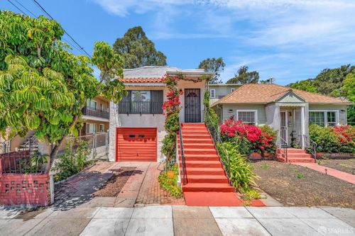 2375 Humboldt Ave, Oakland, CA, 94601-3220 | Card Image