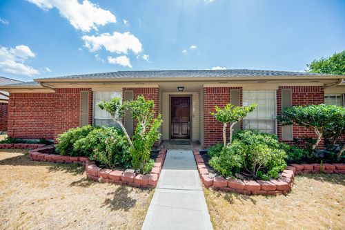13211 Rosstown Dr, Sugar Land, TX, 77478-6050 | Card Image