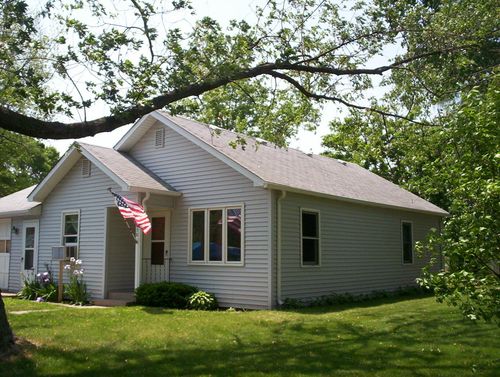 9030 359th Ave, Twin Lakes, WI, 53181-9504 | Card Image