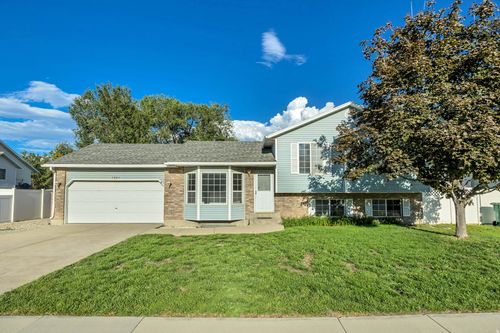 7481 S Red Heather Ln, West Jordan, UT, 84084-4145 | Card Image