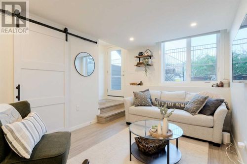 260 Rowley Way Nw, Calgary, AB, T3L0H5 | Card Image