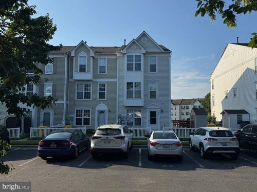 622 Leprechaun Ln, GLEN BURNIE, MD, 21061-7501 | Card Image