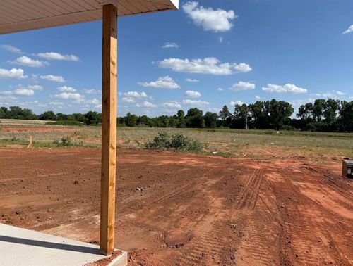 1224 E Stallion Ln, Mustang, OK, 73064-4652 | Card Image