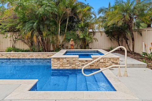 1825 Hummock Ln, Encinitas, CA, 92024-1943 | Card Image