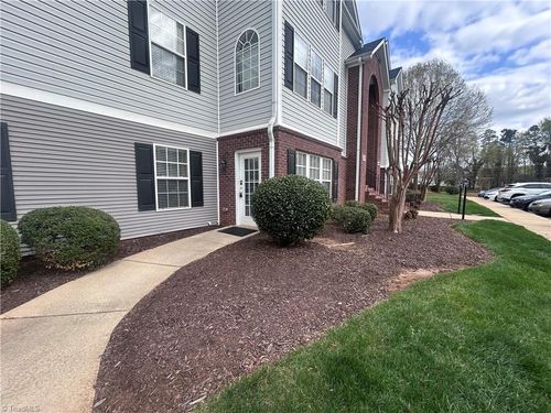 unit-1a-3694 Cotswold Ave, Greensboro, NC, 27410-9631 | Card Image