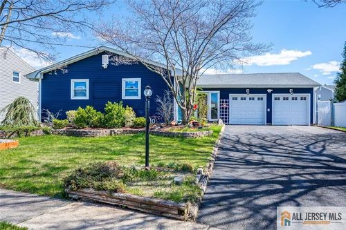 10 Wellington Ave, Port Reading, NJ, 07064-1219 | Card Image