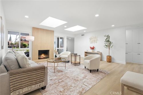 13731 Claremont St, Westminster, CA, 92683-3402 | Card Image