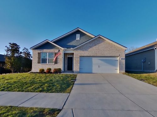 5035 Hunters Village Dr, Lebanon, TN, 37087-2927 | Card Image