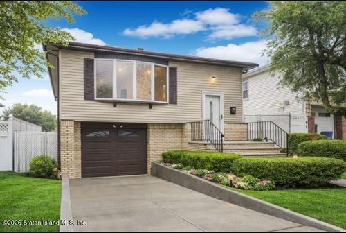727 Stafford Avenue, Staten Island, NY, 10309 | Card Image