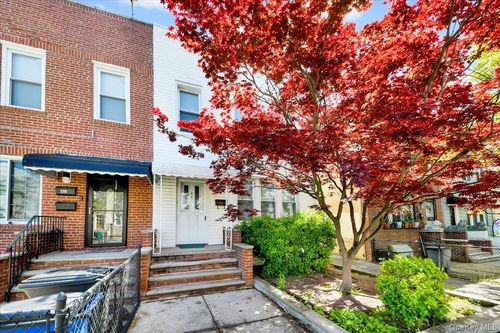 276 Revere Ave, Bronx, NY, 10465-3308 | Card Image
