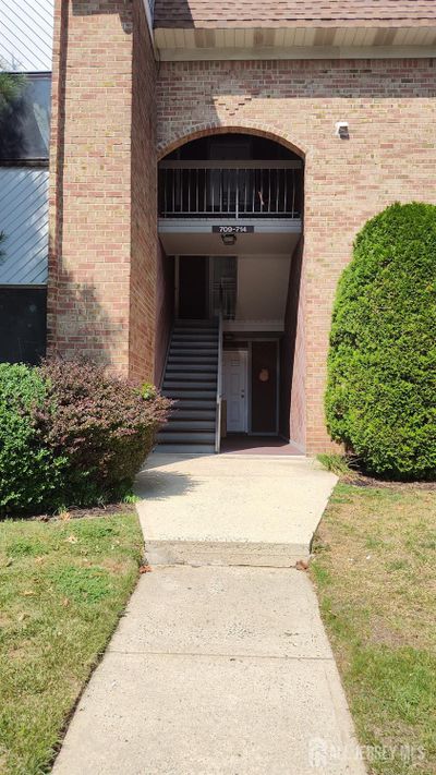 709 Edison Glen Terrace, Townhouse with 1 bedrooms, 1 bathrooms and null parking in Edison NJ | Image 1