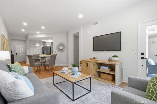 206-927 Deep Valley Dr, Rolling Hills Estates, CA, 90274-5803 | Card Image