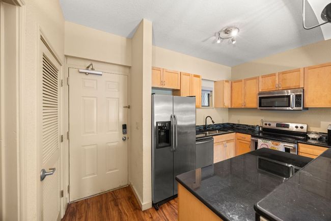 APT-303 - 711 W 26 Th St, Condo with 2 bedrooms, 2 bathrooms and 1 parking in Austin TX | Image 26