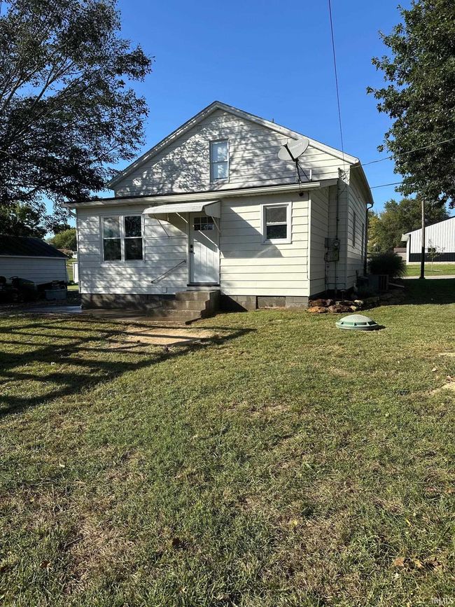 4096 E South St, House other with 3 bedrooms, 2 bathrooms and null parking in Saint Anthony IN | Image 4