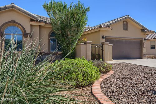 5620 Valley Maple Dr, El Paso, TX, 79932-4315 | Card Image