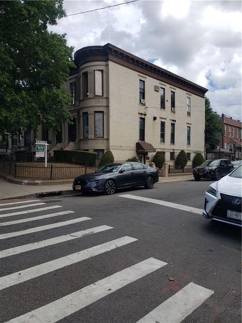 7523 Fort Hamilton Pkwy, Brooklyn, NY, 11228-2342 | Card Image