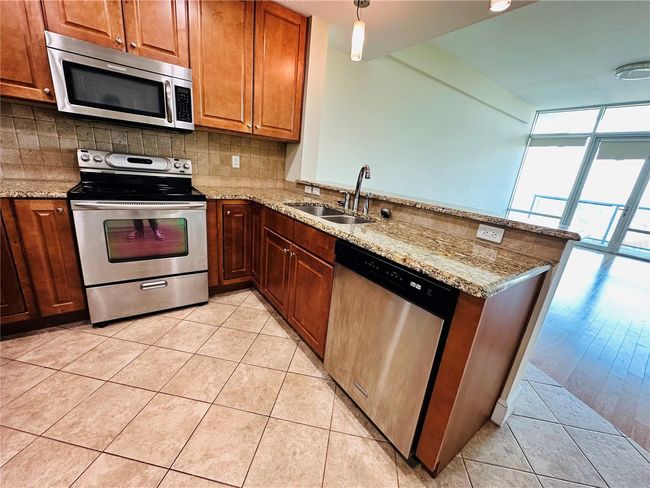 UNIT-1009 - 101 S Eola Dr, Condo with 1 bedrooms, 2 bathrooms and null parking in ORLANDO FL | Image 9