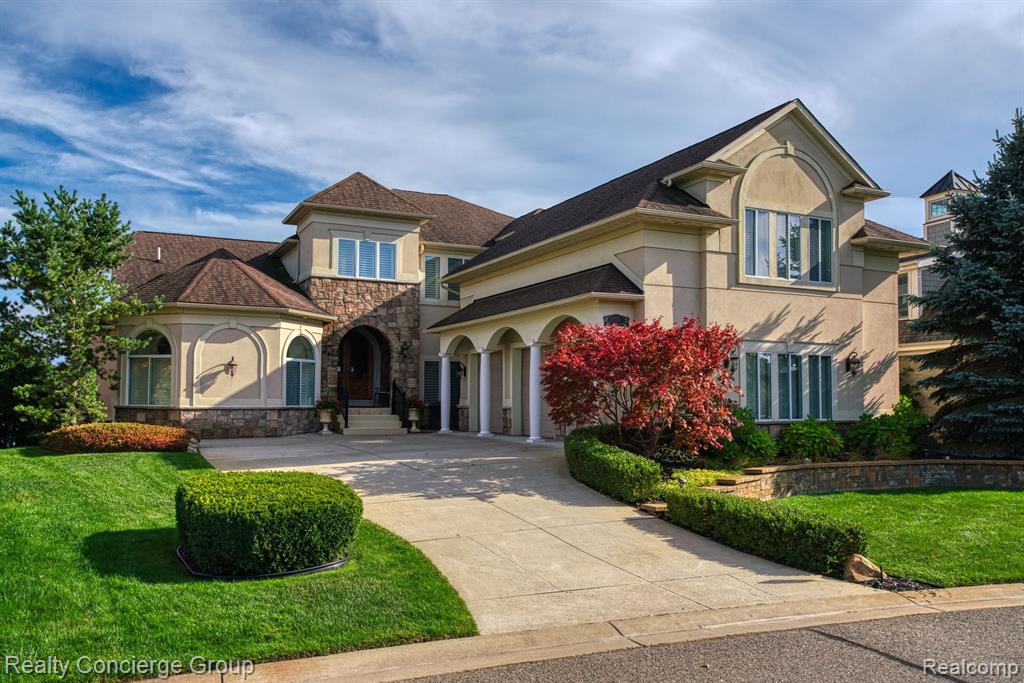Boulder Shores Dr, South Lyon, MI 48178 #1