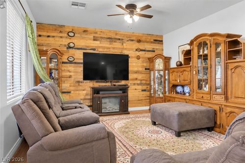 113 Peak Villa Ave, North Las Vegas, NV, 89031-1391 | Card Image