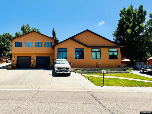 2030 Carson St, Rock Springs, WY, 82901-6746 | Card Image
