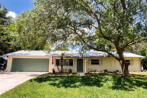 2009 Ne 51st Pl, OCALA, FL, 34479-7115 | Card Image