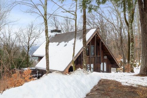 505 Cedarwood Rd, Stockbridge, VT, 05772-3216 | Card Image