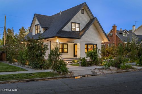 740 Manor Dr, Reno, NV, 89509-1943 | Card Image